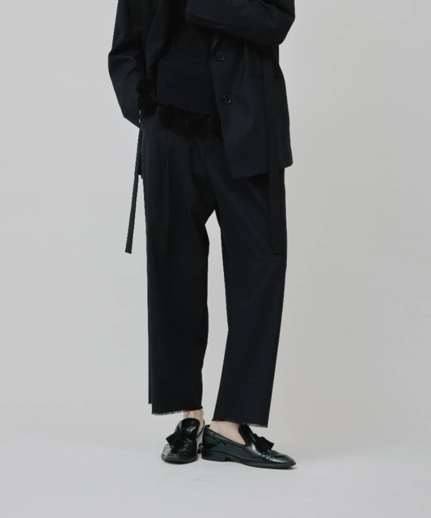 【CEPIE./塞皮艾】修身直筒褲/卡其褲