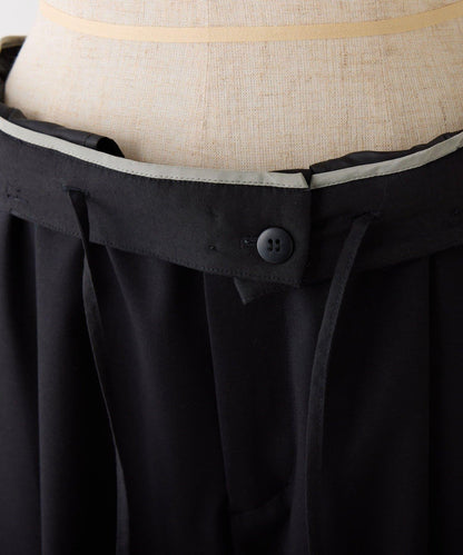 【CEPIE./塞皮艾】修身直筒褲/卡其褲