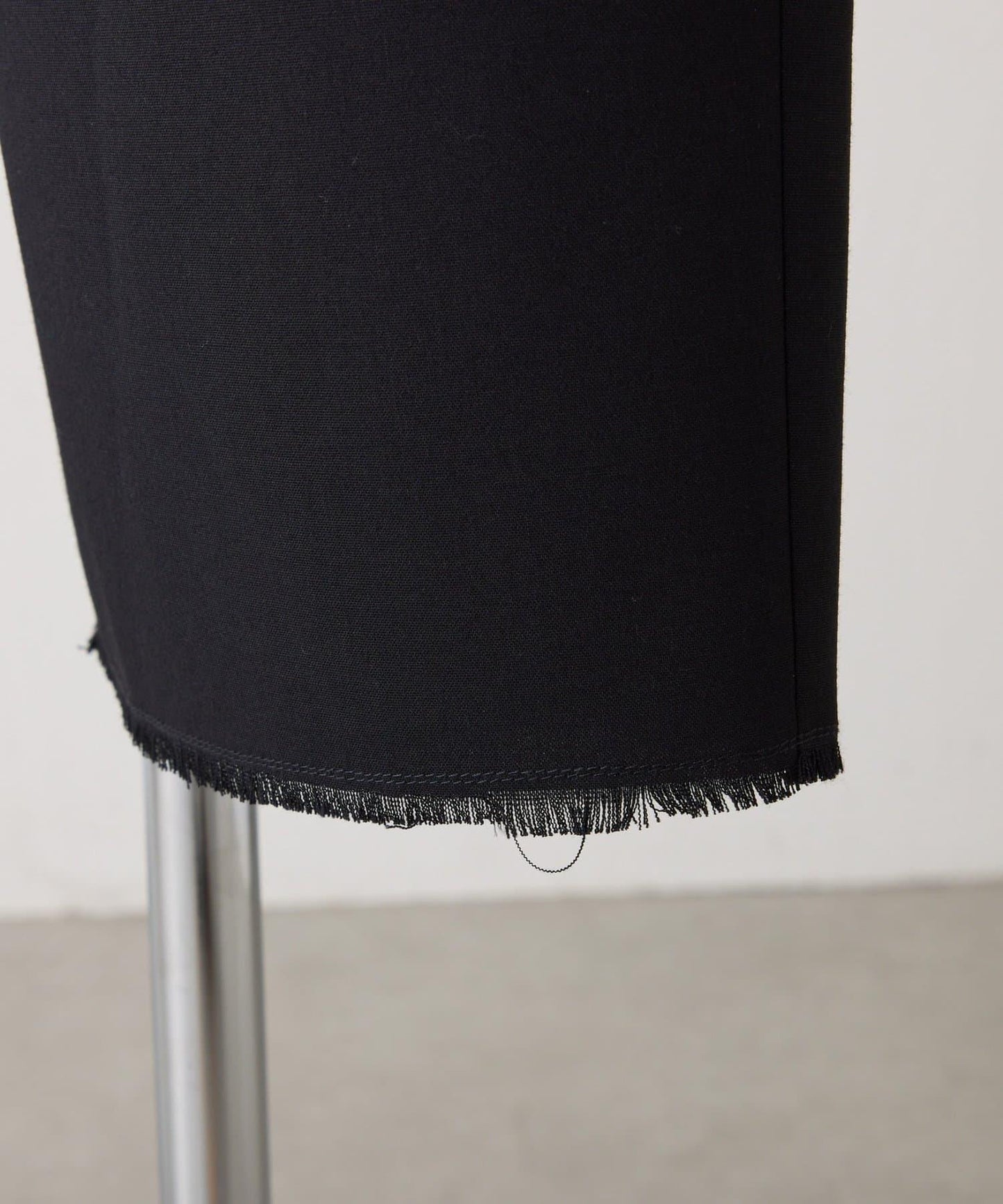 【CEPIE./塞皮艾】修身直筒褲/卡其褲