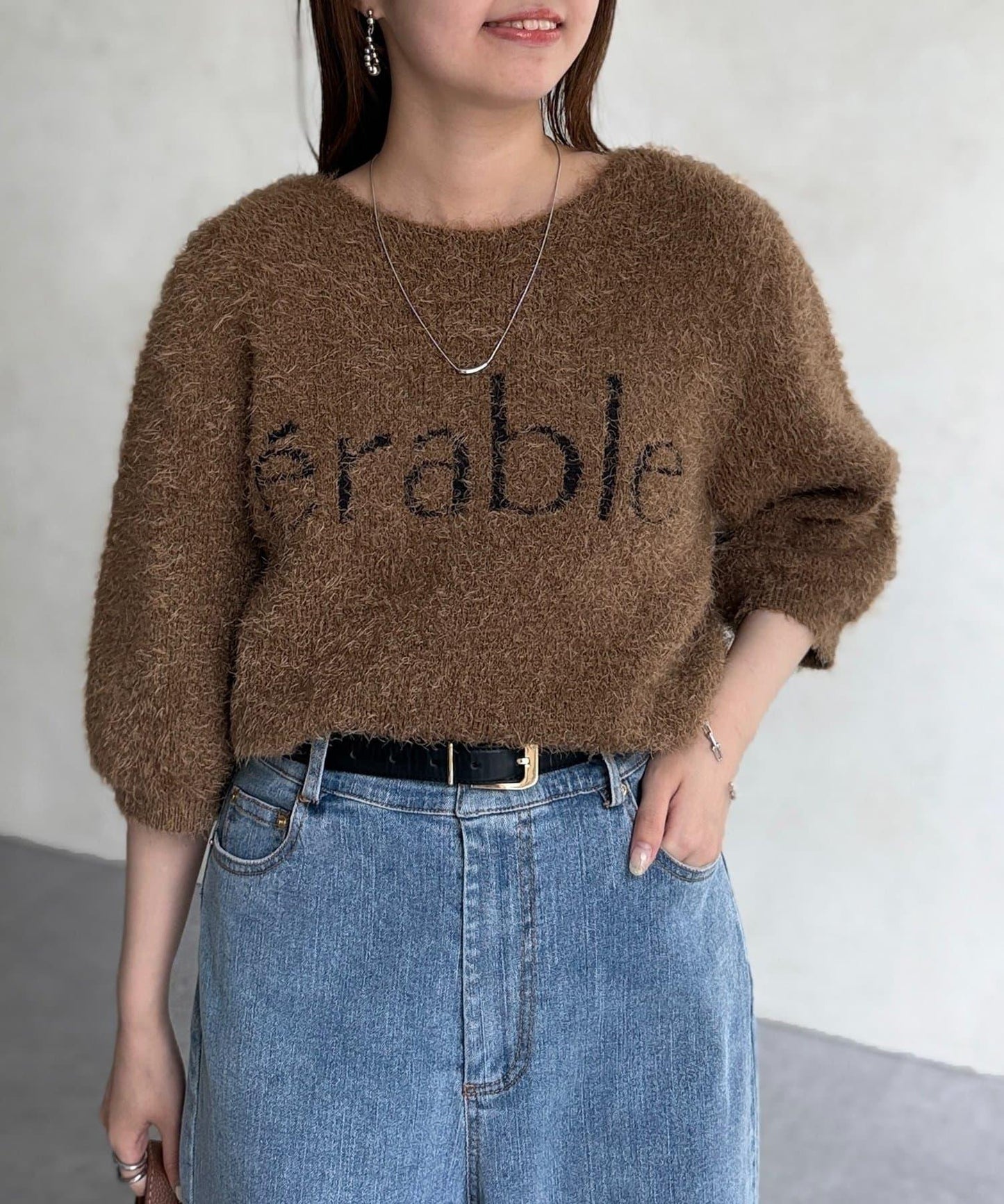 絨毛標誌JQ針織衫