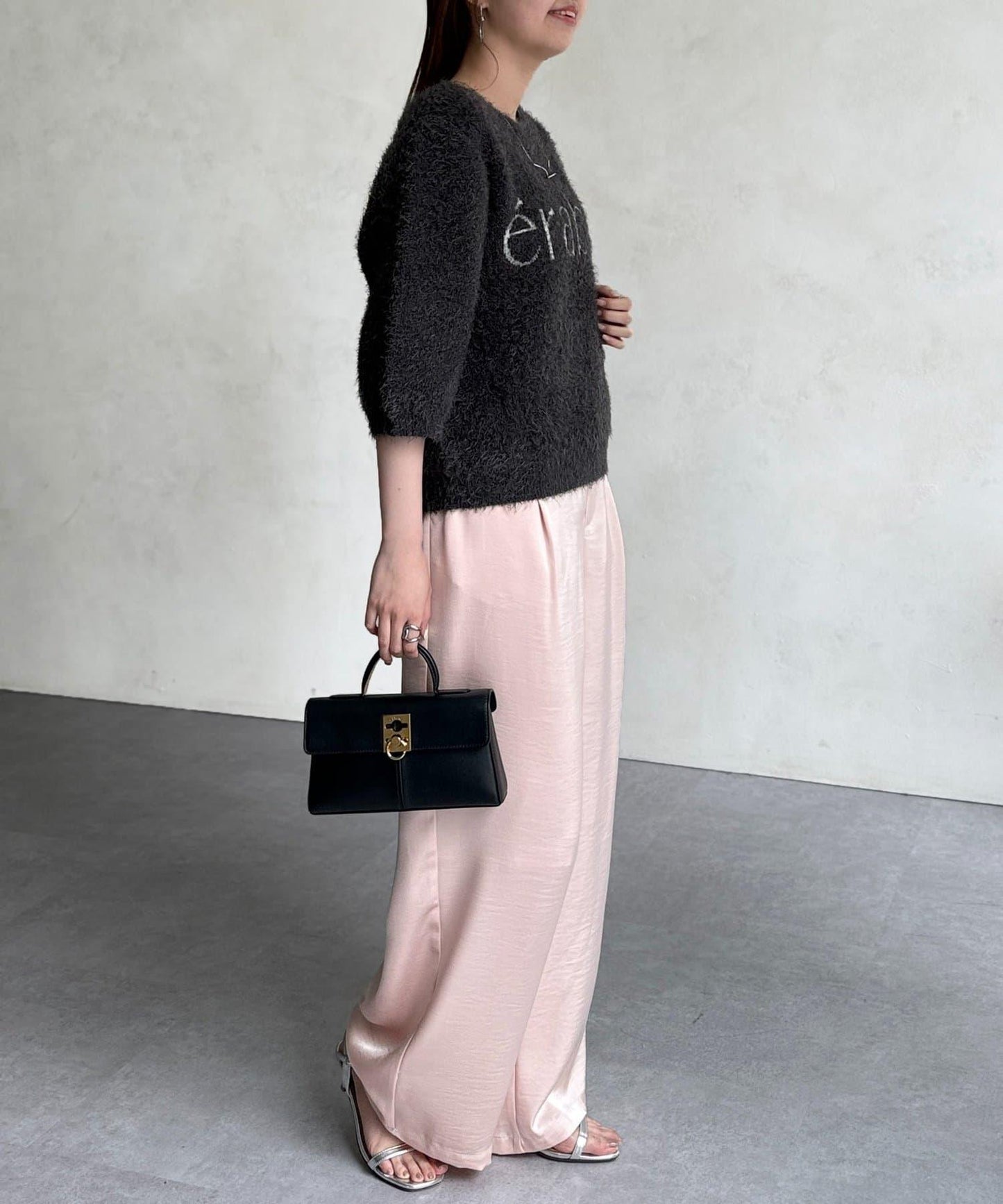 絨毛標誌JQ針織衫