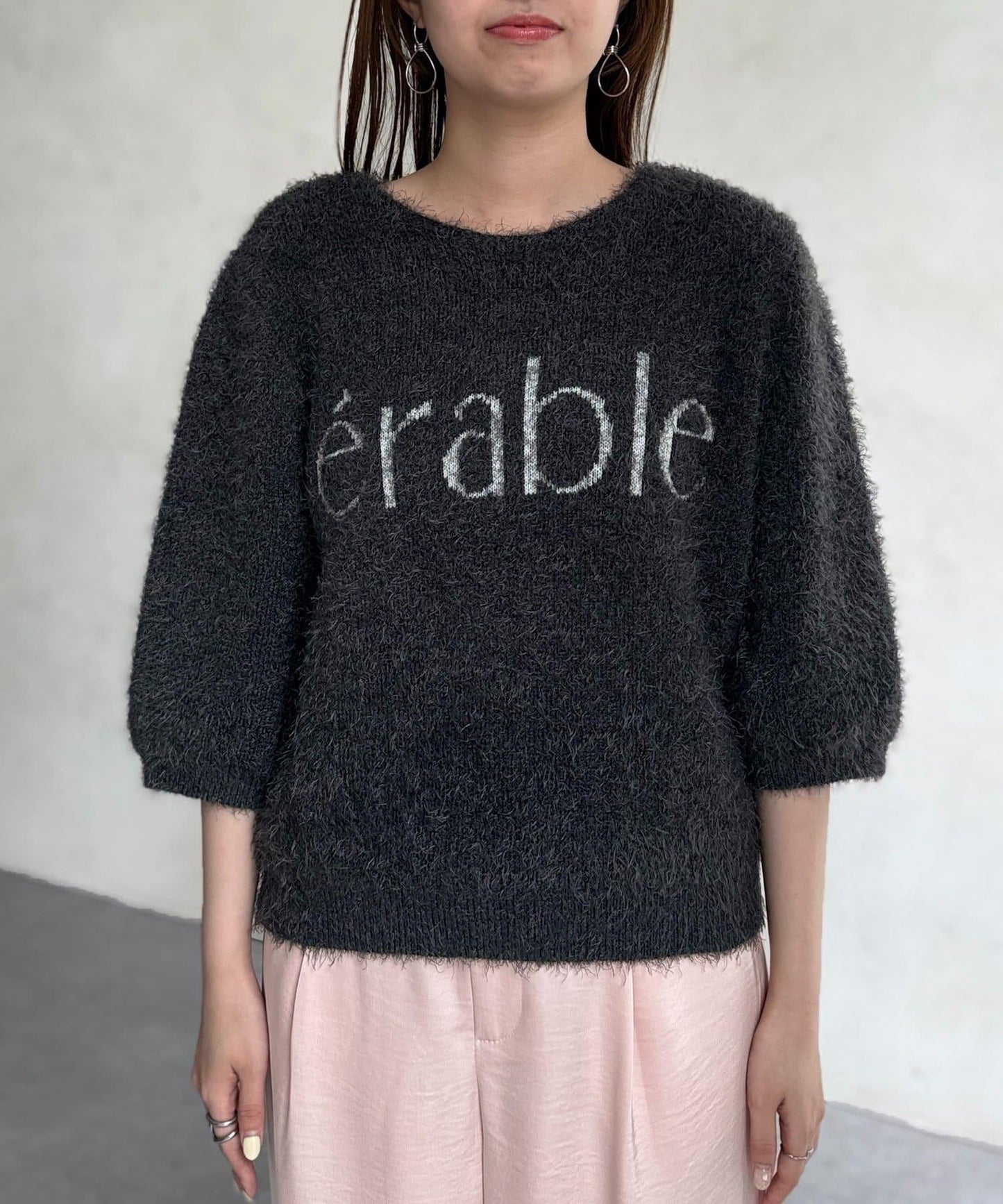 絨毛標誌JQ針織衫