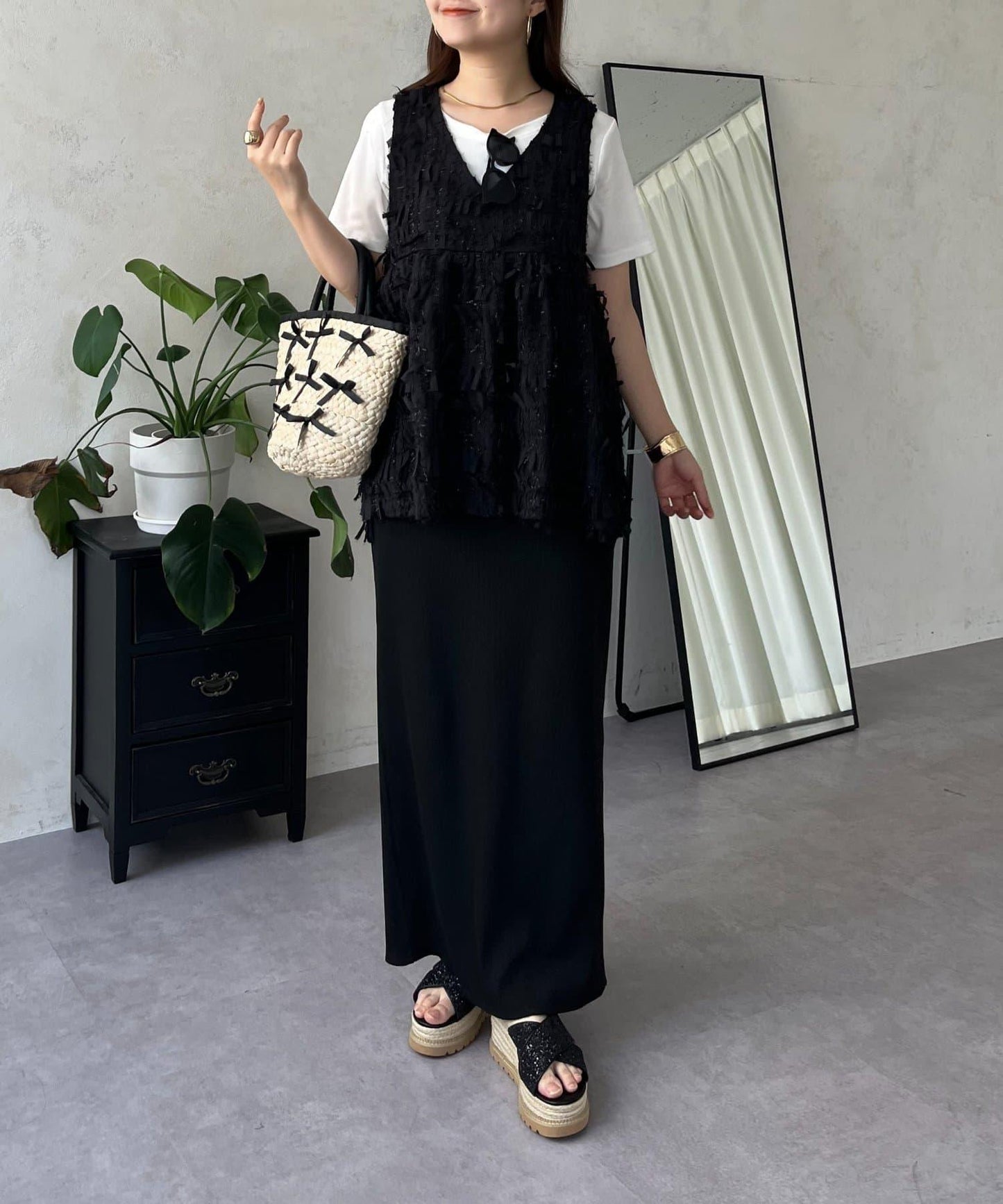 蝴蝶結流蘇V領荷葉邊背心