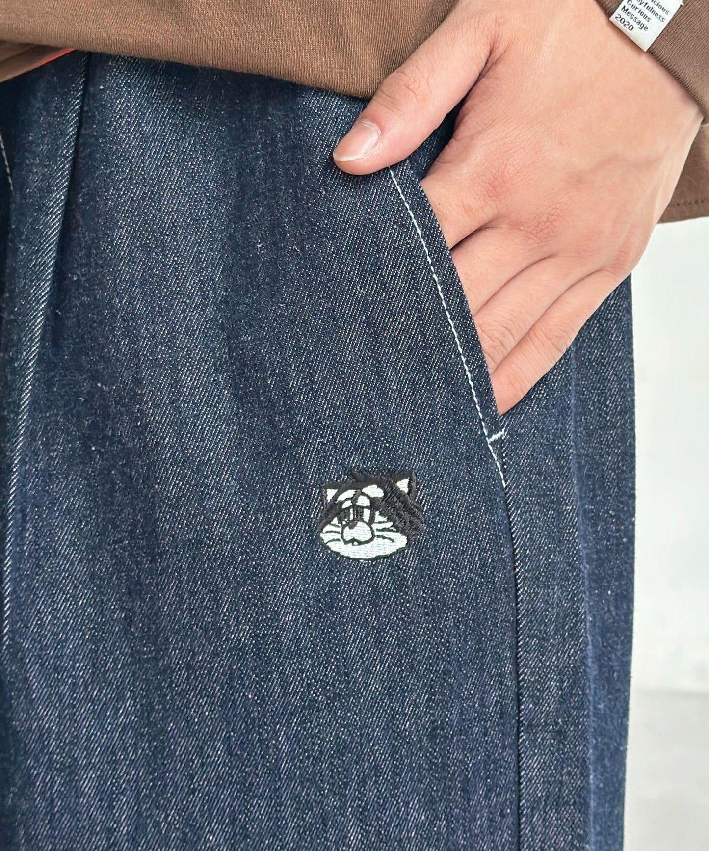 【ANYMAL】1點刺繡裾邊流蘇牛仔褲
