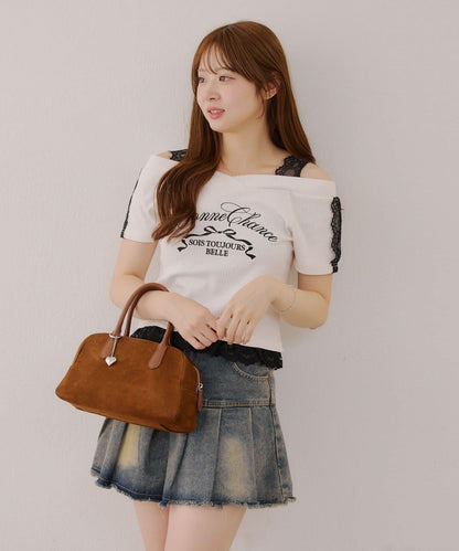 露肩蕾絲裝飾高領上衣