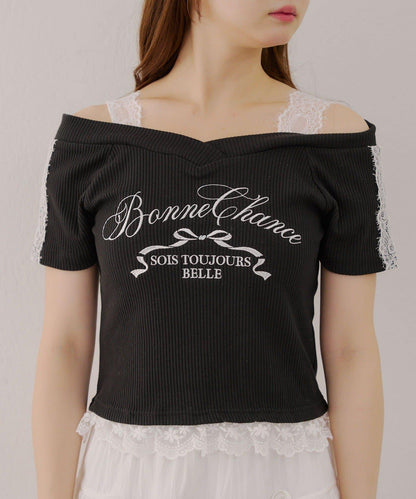 露肩蕾絲裝飾高領上衣