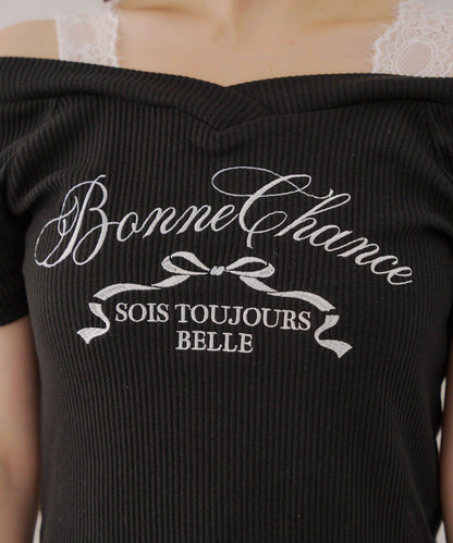 露肩蕾絲裝飾高領上衣