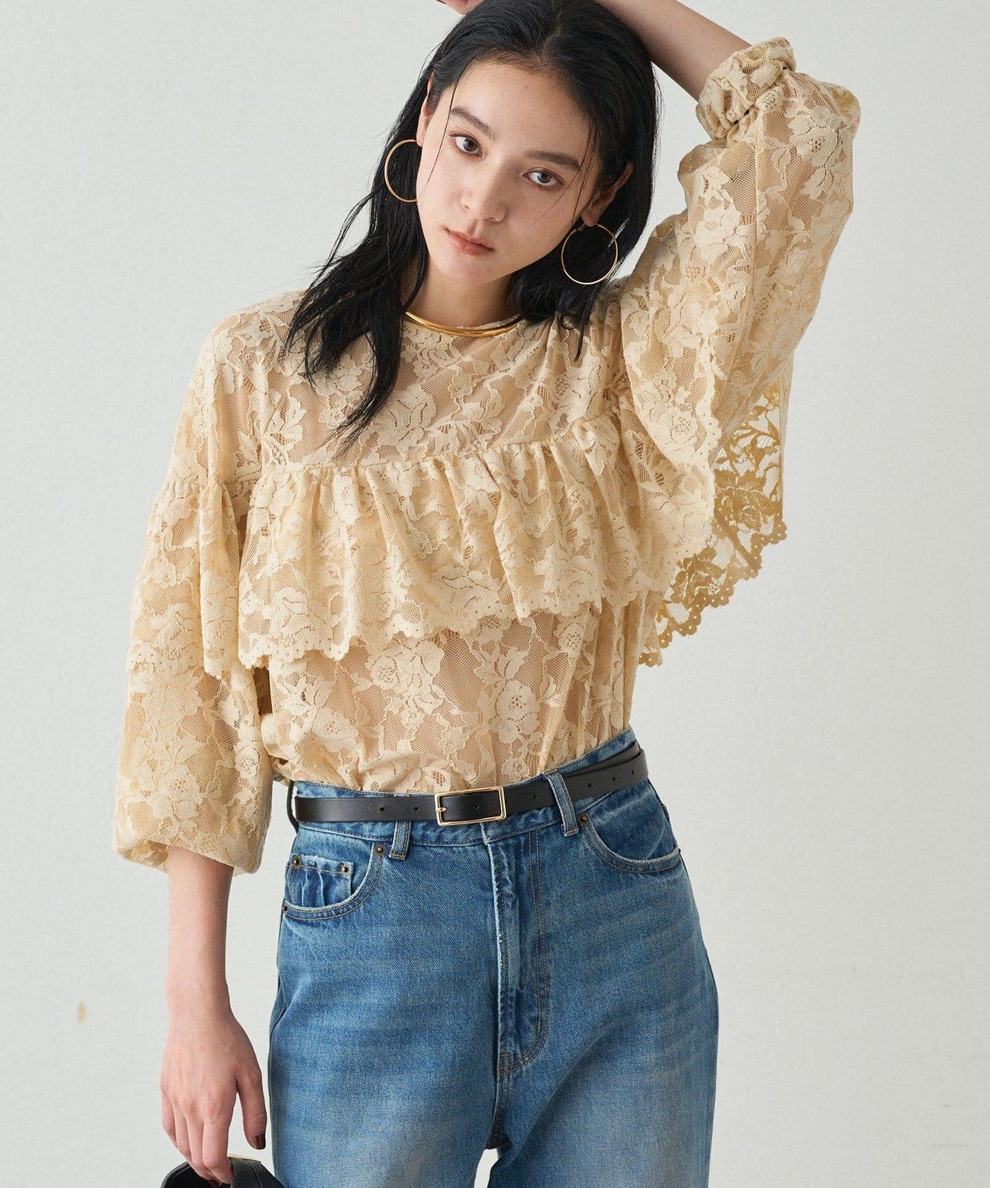 蕾絲荷葉邊襯衫