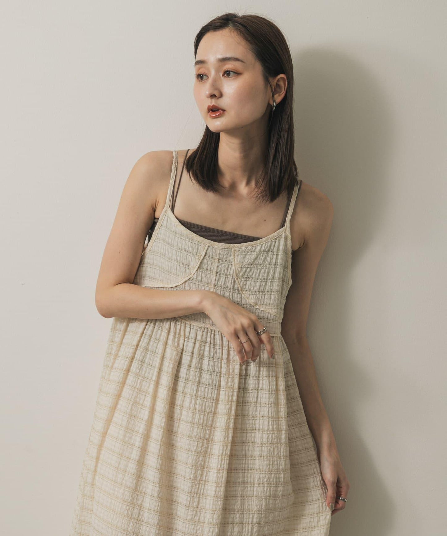 格紋提花吊帶連衣裙