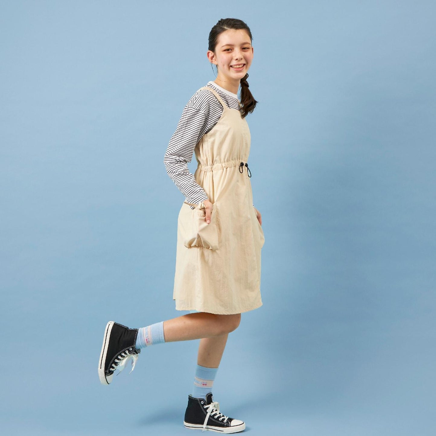 褶皺工裝口袋揹帶裙