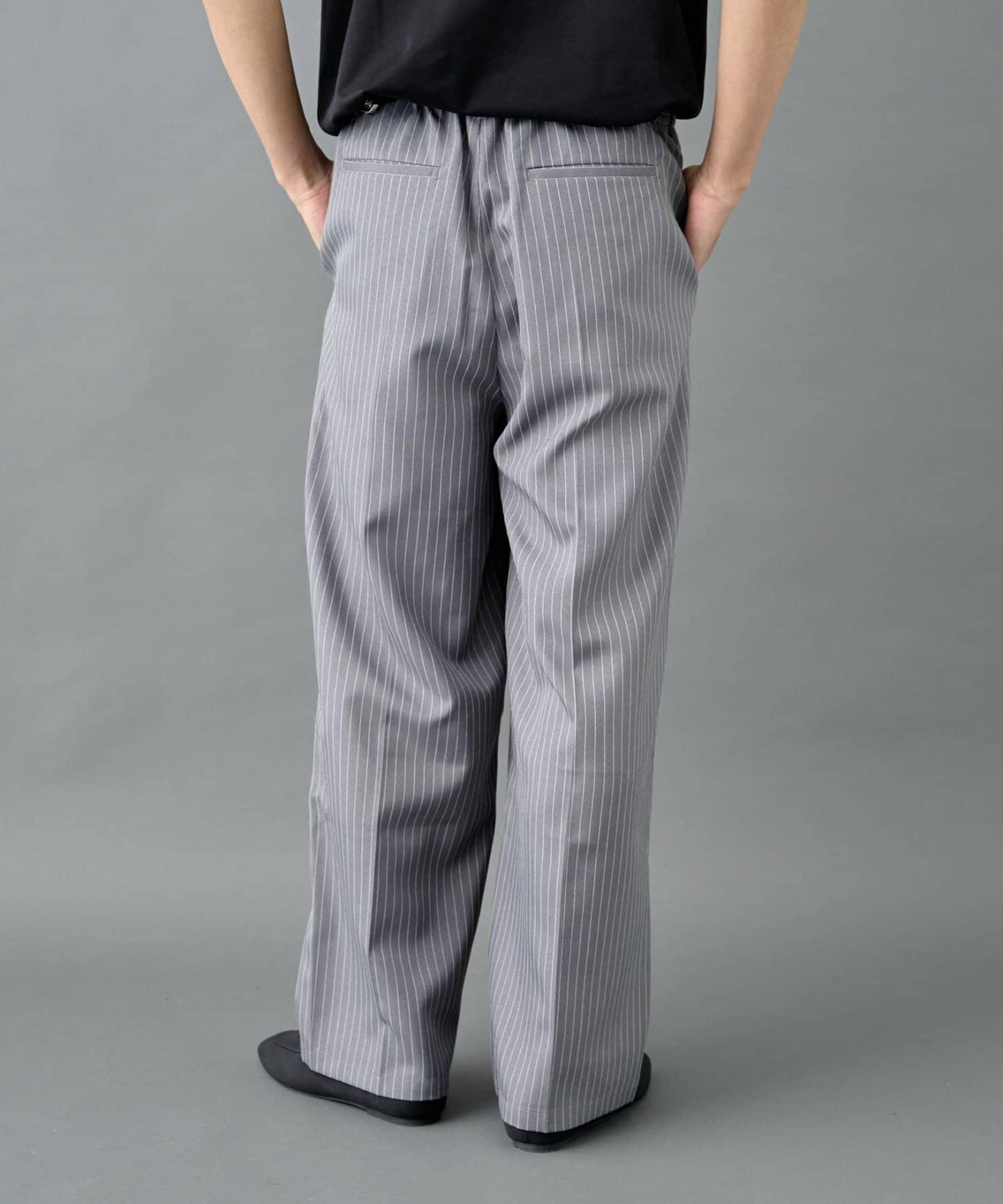 細條紋兩摺寬鬆褲