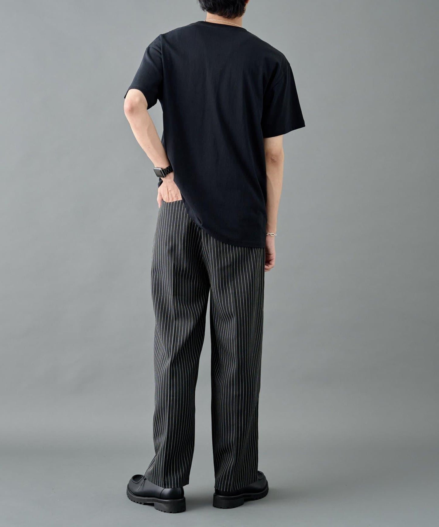 細條紋兩摺寬鬆褲