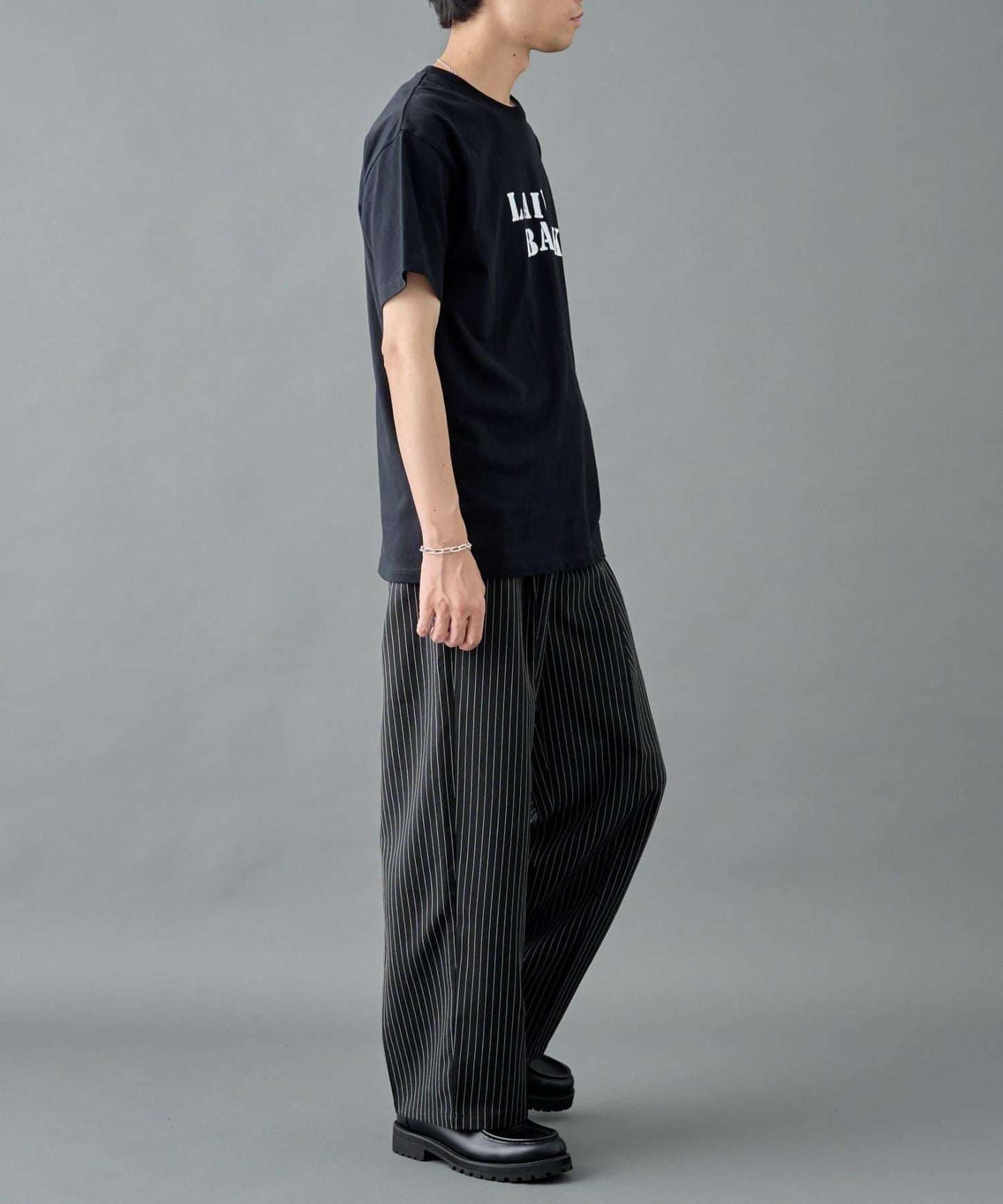 細條紋兩摺寬鬆褲