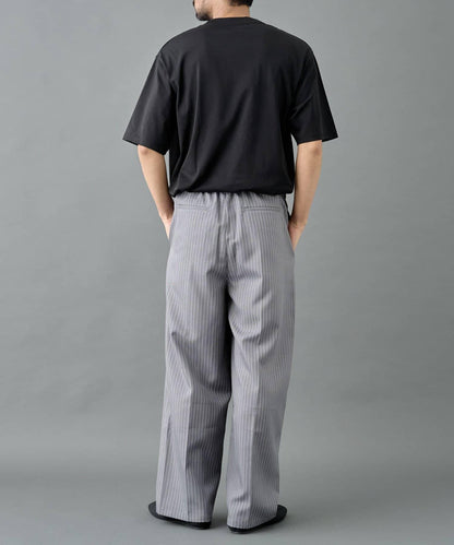 細條紋兩摺寬鬆褲