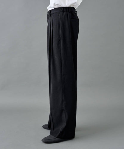 2褶寬鬆直筒西褲褲子