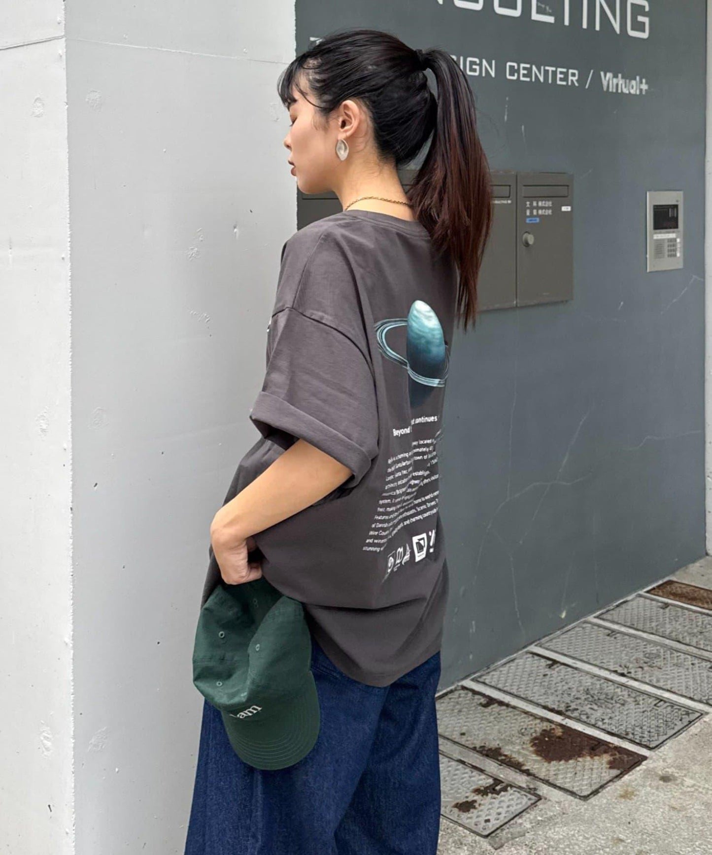 多色圖形印花T恤