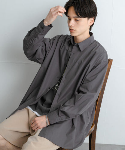 中性款寬鬆常規領襯衫