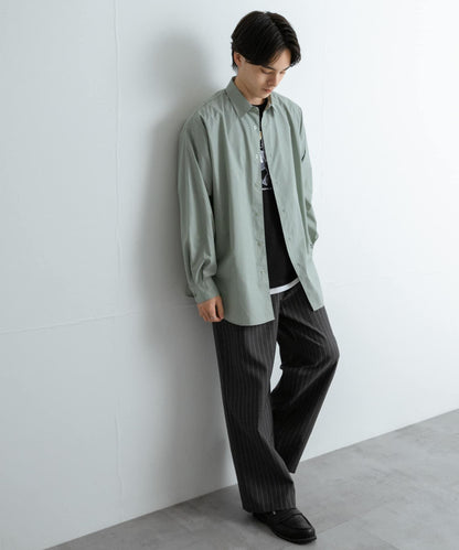 中性款寬鬆常規領襯衫