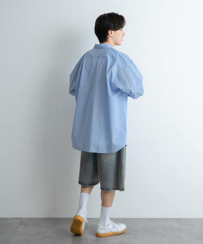 中性款寬鬆常規領襯衫