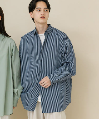 中性款寬鬆常規領襯衫