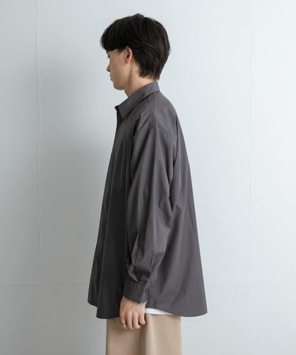 中性款寬鬆常規領襯衫