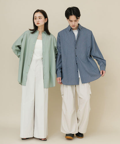 中性款寬鬆常規領襯衫