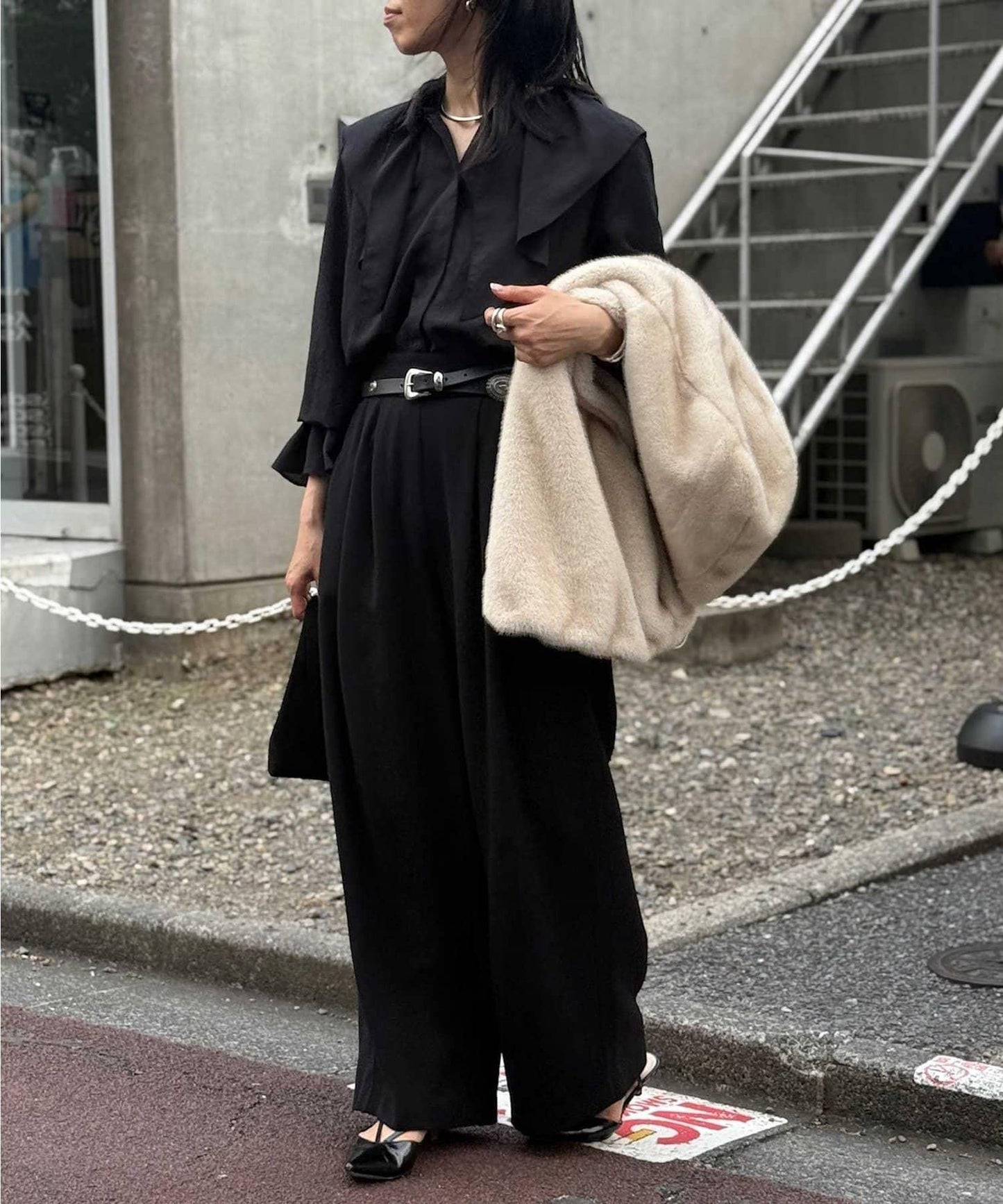 仿麂皮褶皺休閒褲