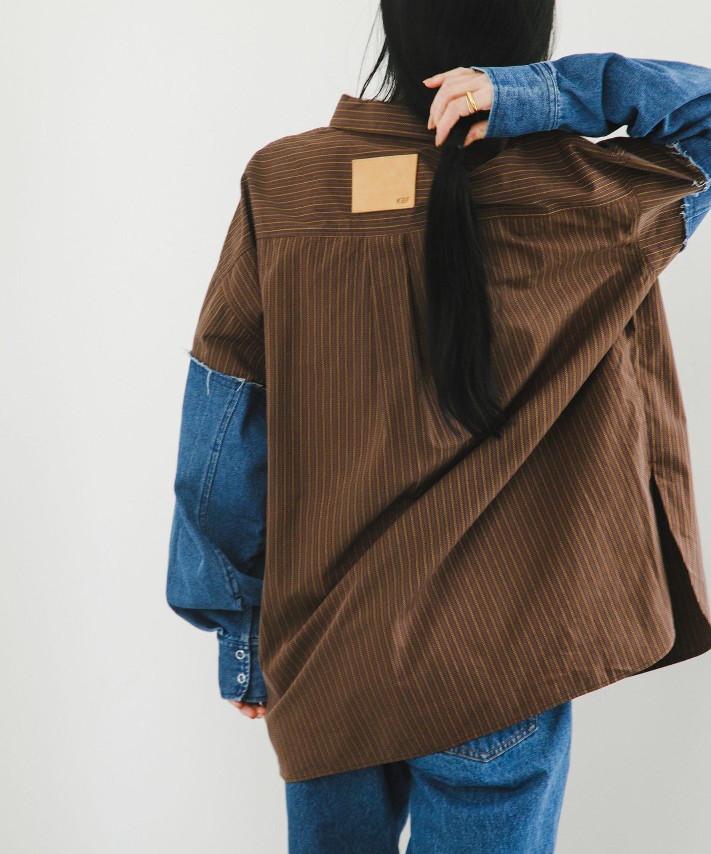 牛仔拼接袖改良襯衫