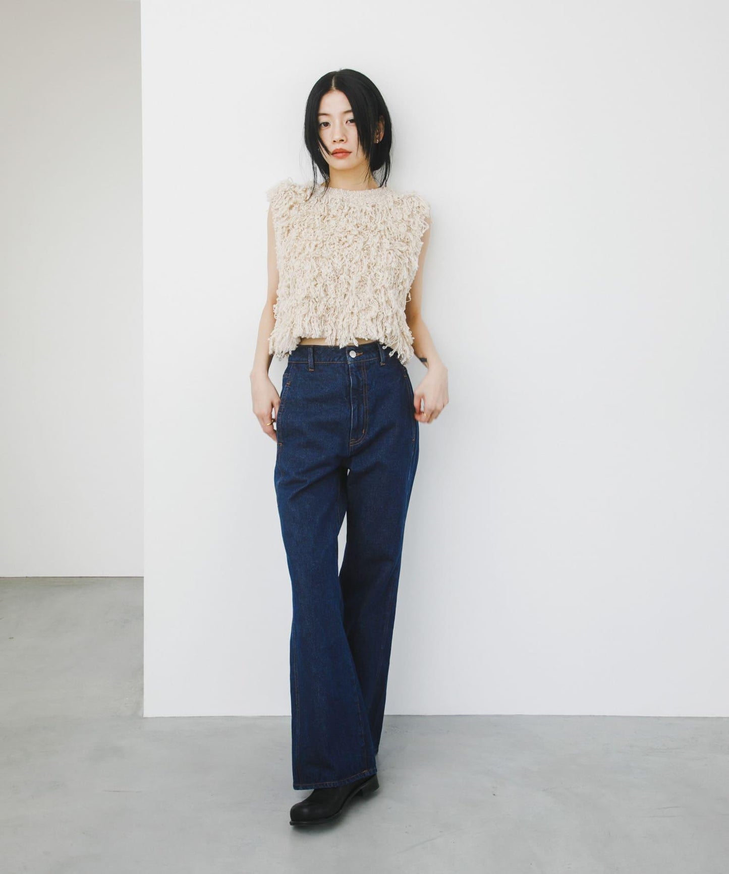 拼接口袋喇叭牛仔褲