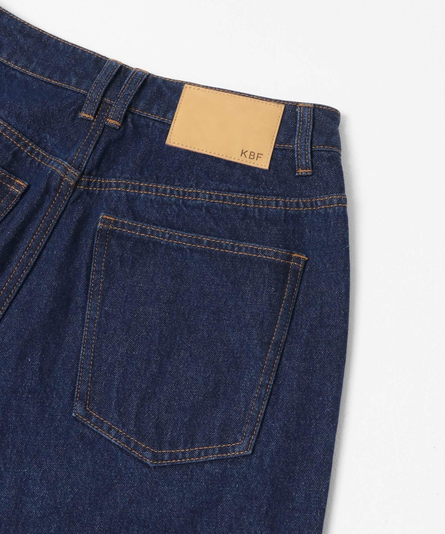 拼接口袋喇叭牛仔褲