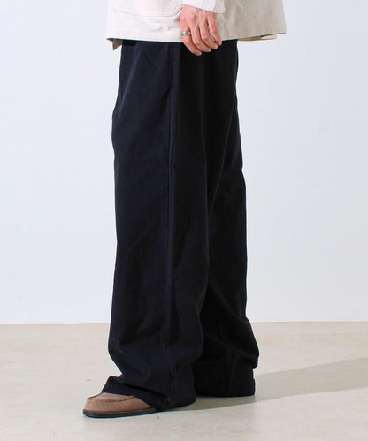 【寬鬆愛好者必看】鴨絨地寬鬆剪裁褲