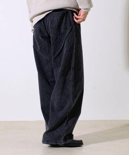 【寬鬆愛好者必看】鴨絨地寬鬆剪裁褲