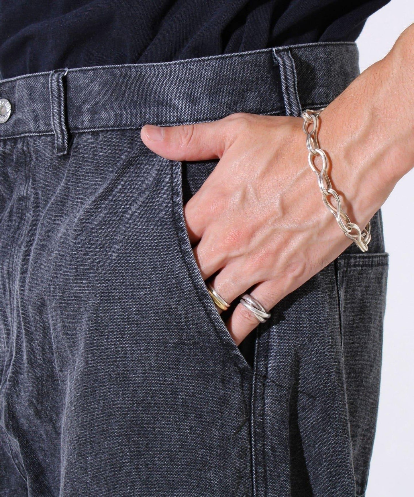 【寬鬆愛好者必看】鴨絨地寬鬆剪裁褲