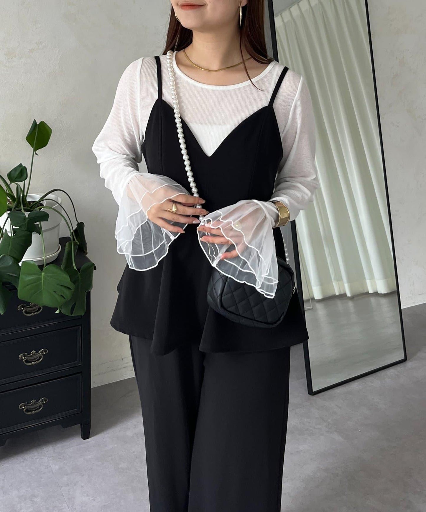 袖口荷葉邊蕾絲透視上衣