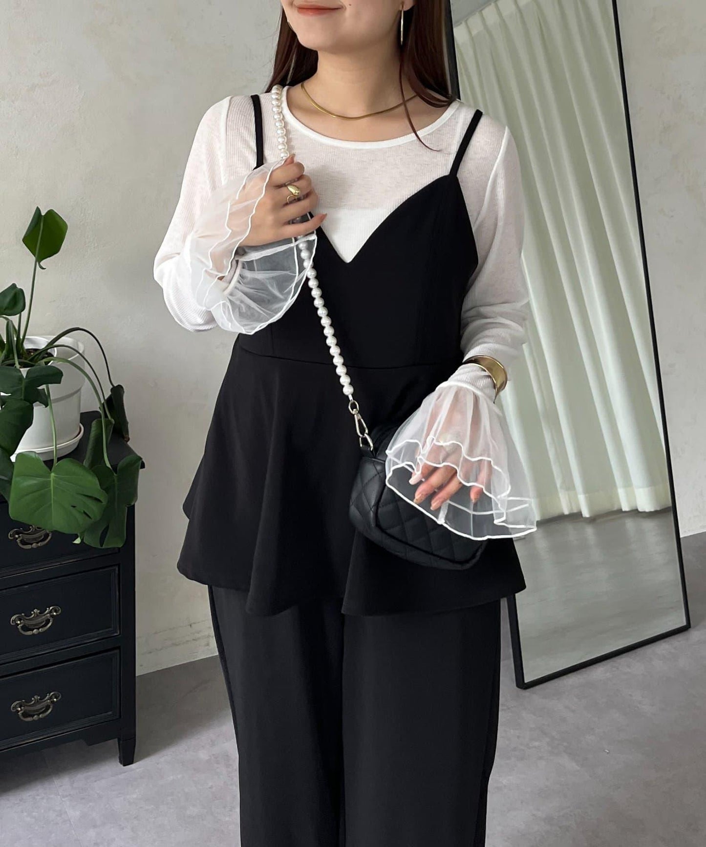 袖口荷葉邊蕾絲透視上衣