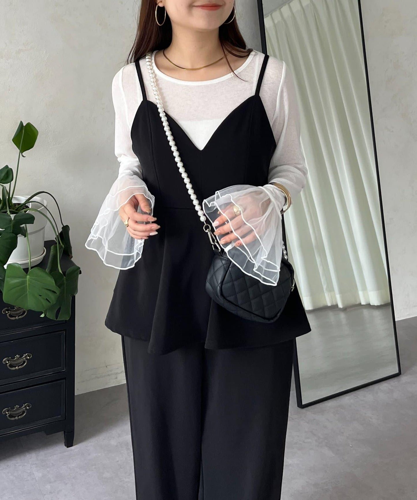 袖口荷葉邊蕾絲透視上衣