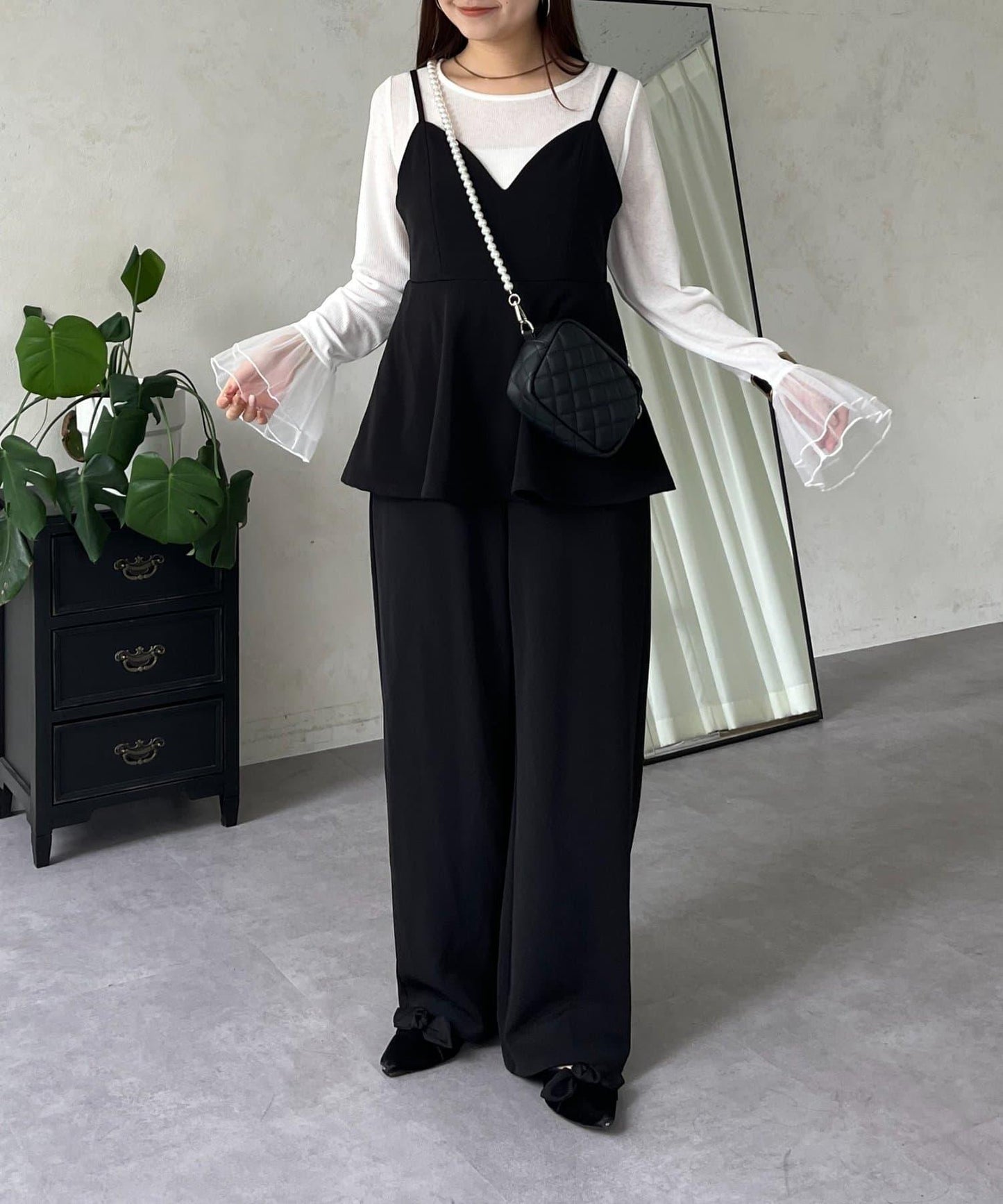 袖口荷葉邊蕾絲透視上衣