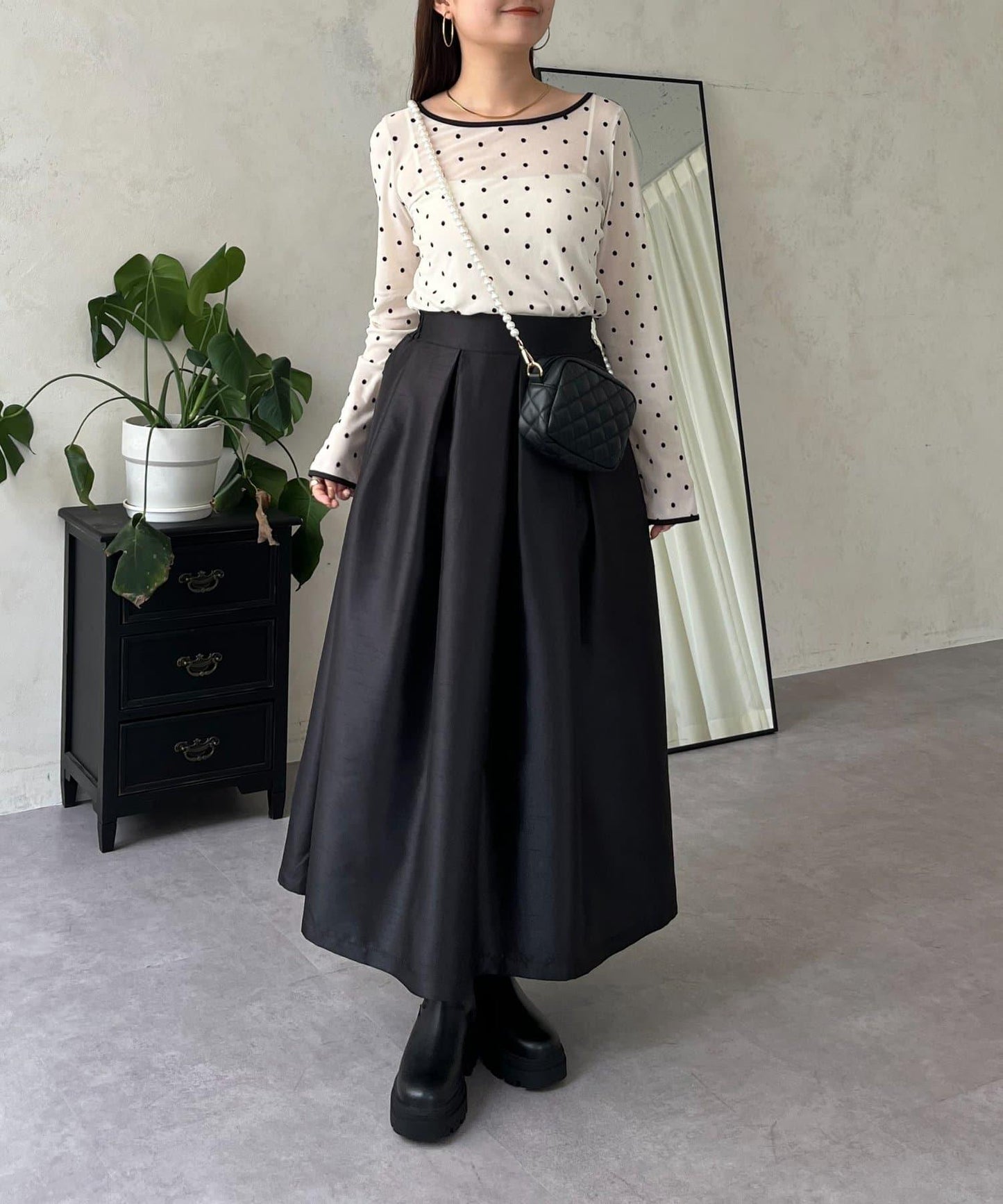 絨面圓點船領雪紡上衣