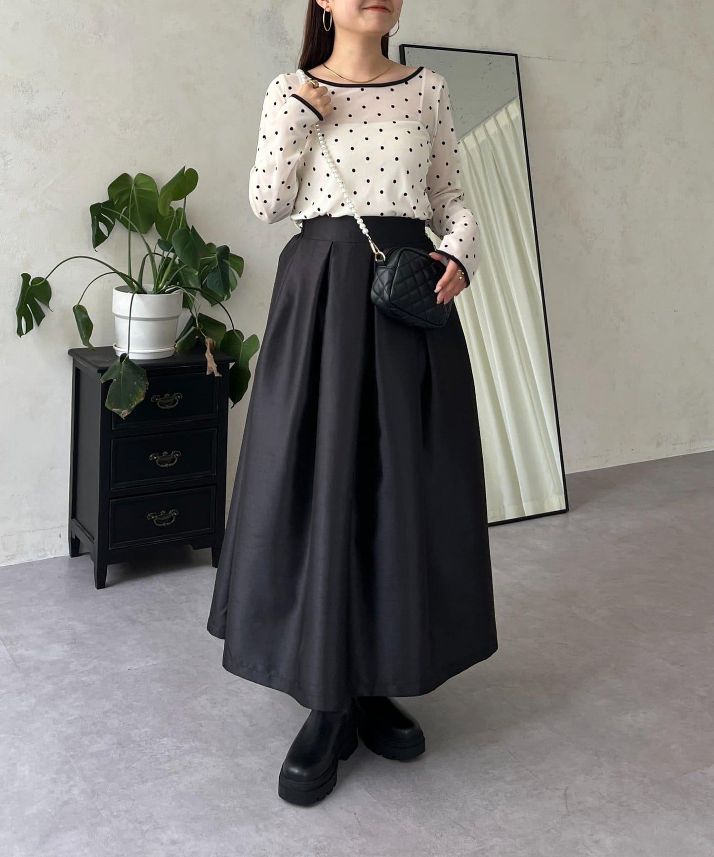 絨面圓點船領雪紡上衣