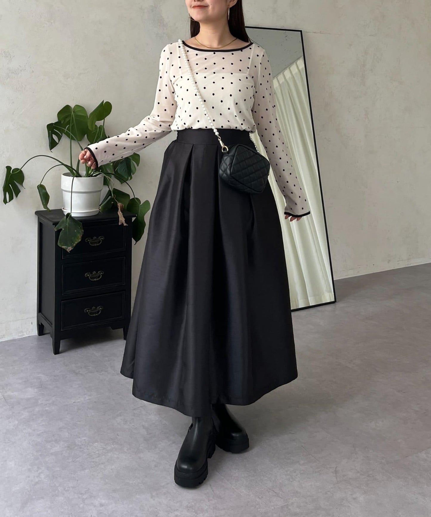 絨面圓點船領雪紡上衣