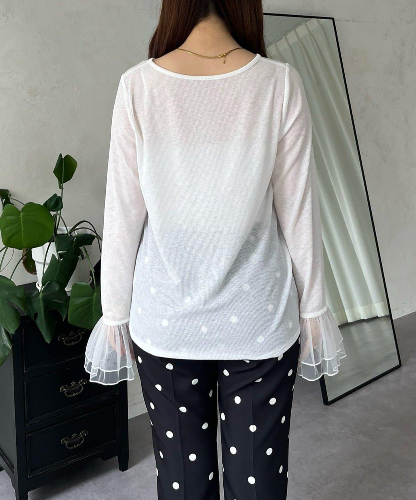 袖口荷葉邊蕾絲透視上衣