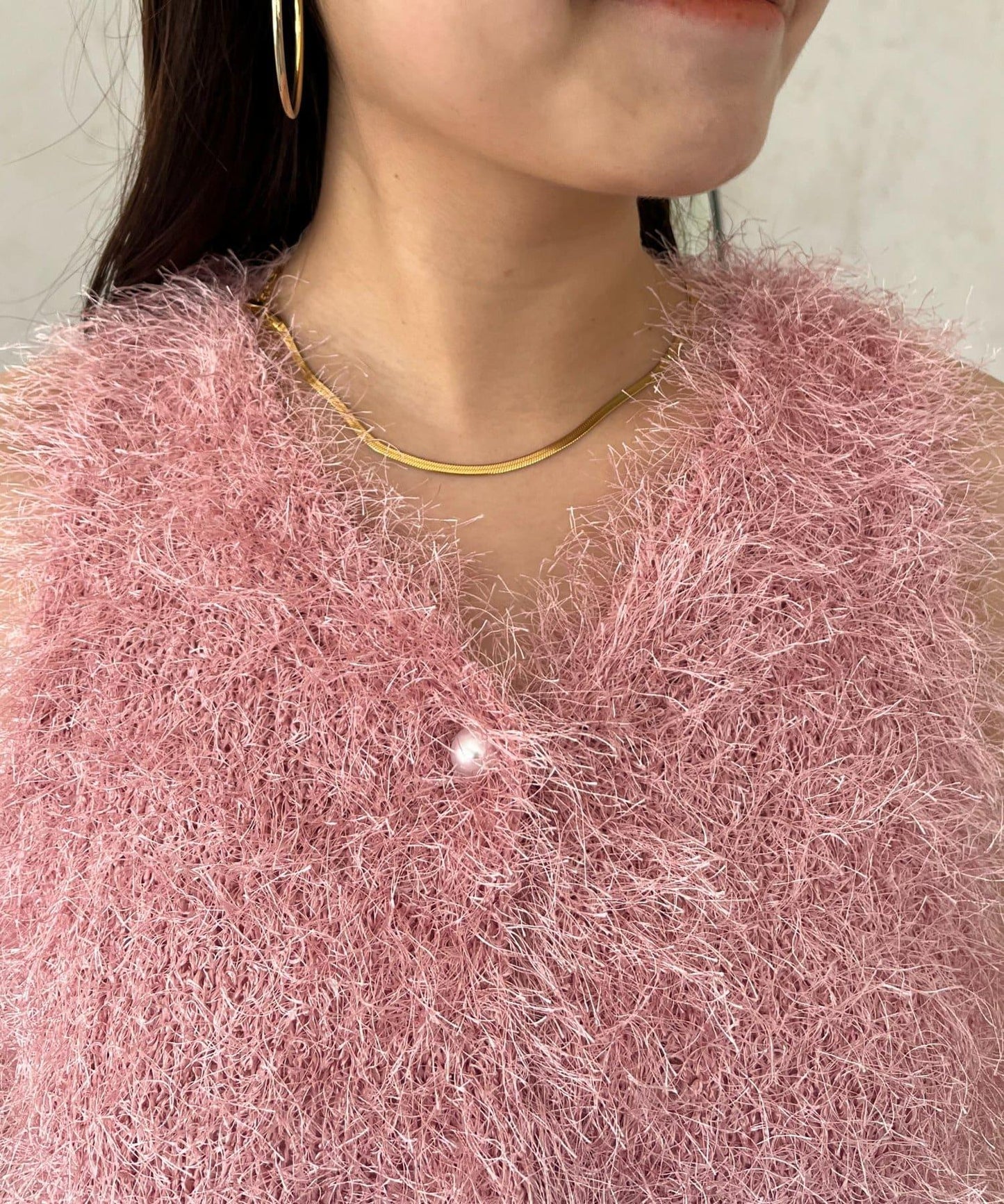 珍珠扣荷葉邊絨毛針織馬甲