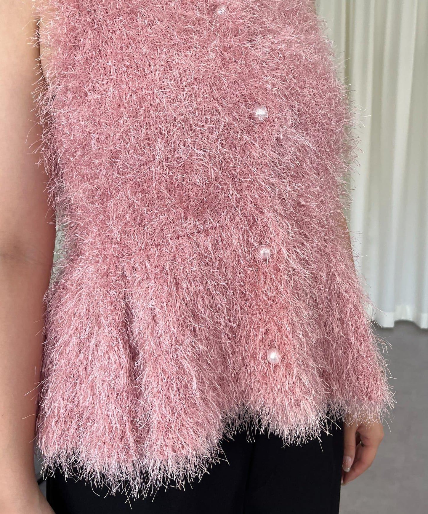 珍珠扣荷葉邊絨毛針織馬甲