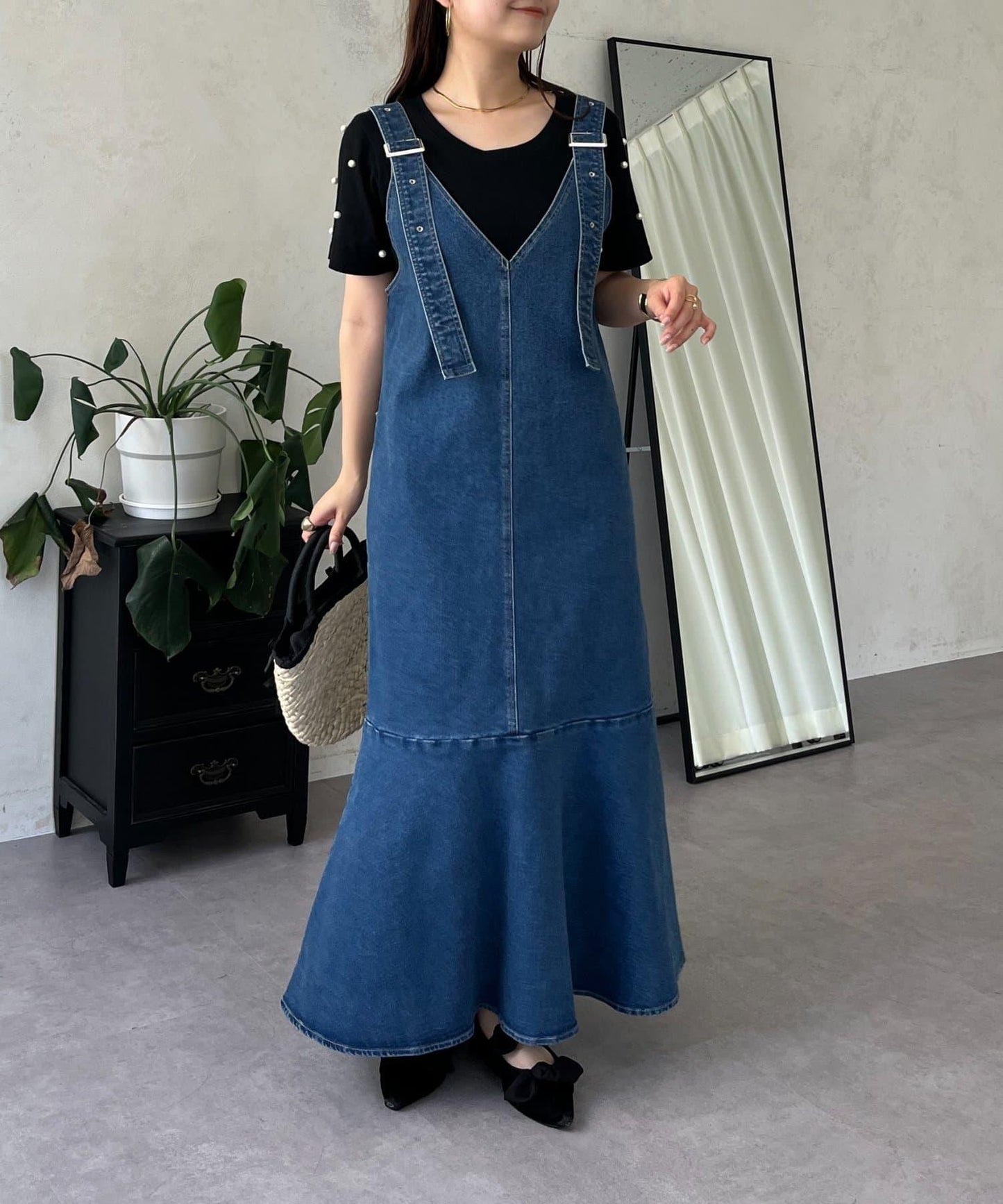 V領修身彈力牛仔連衣裙