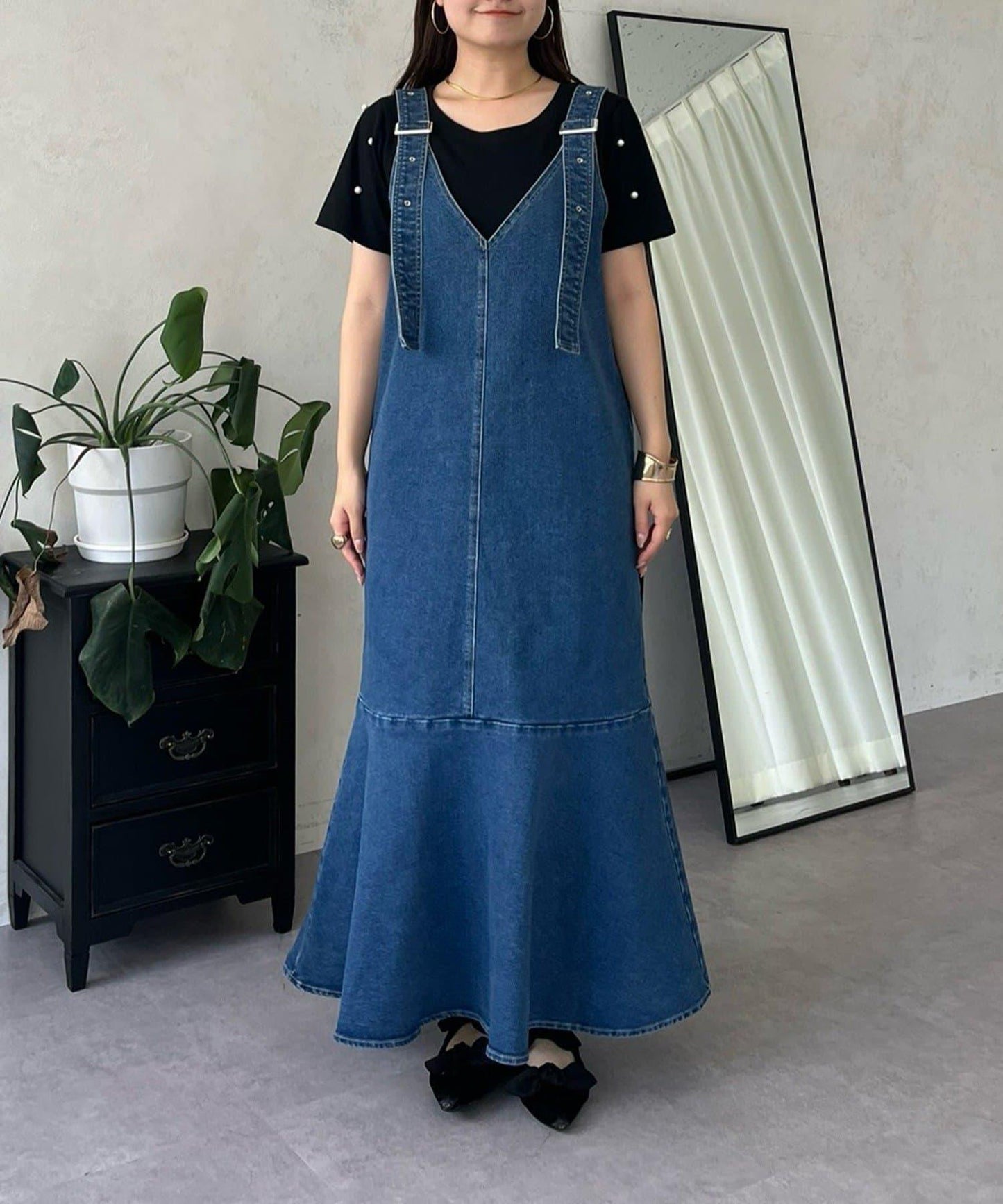 V領修身彈力牛仔連衣裙
