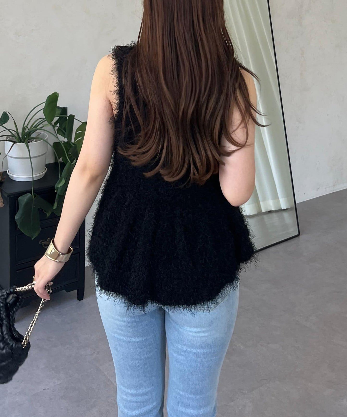 珍珠扣荷葉邊絨毛針織馬甲