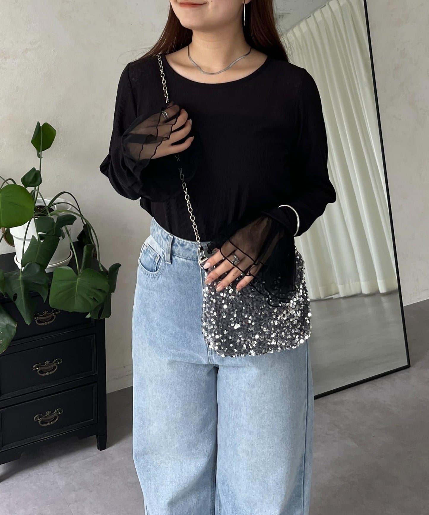 袖口荷葉邊蕾絲透視上衣