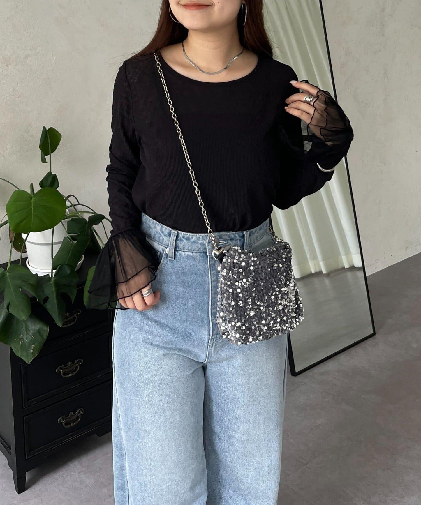 袖口荷葉邊蕾絲透視上衣