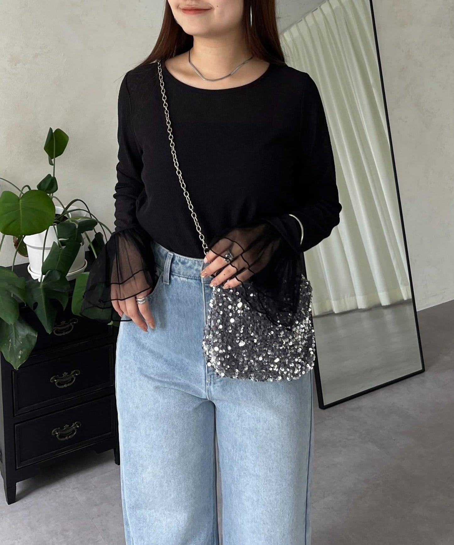 袖口荷葉邊蕾絲透視上衣