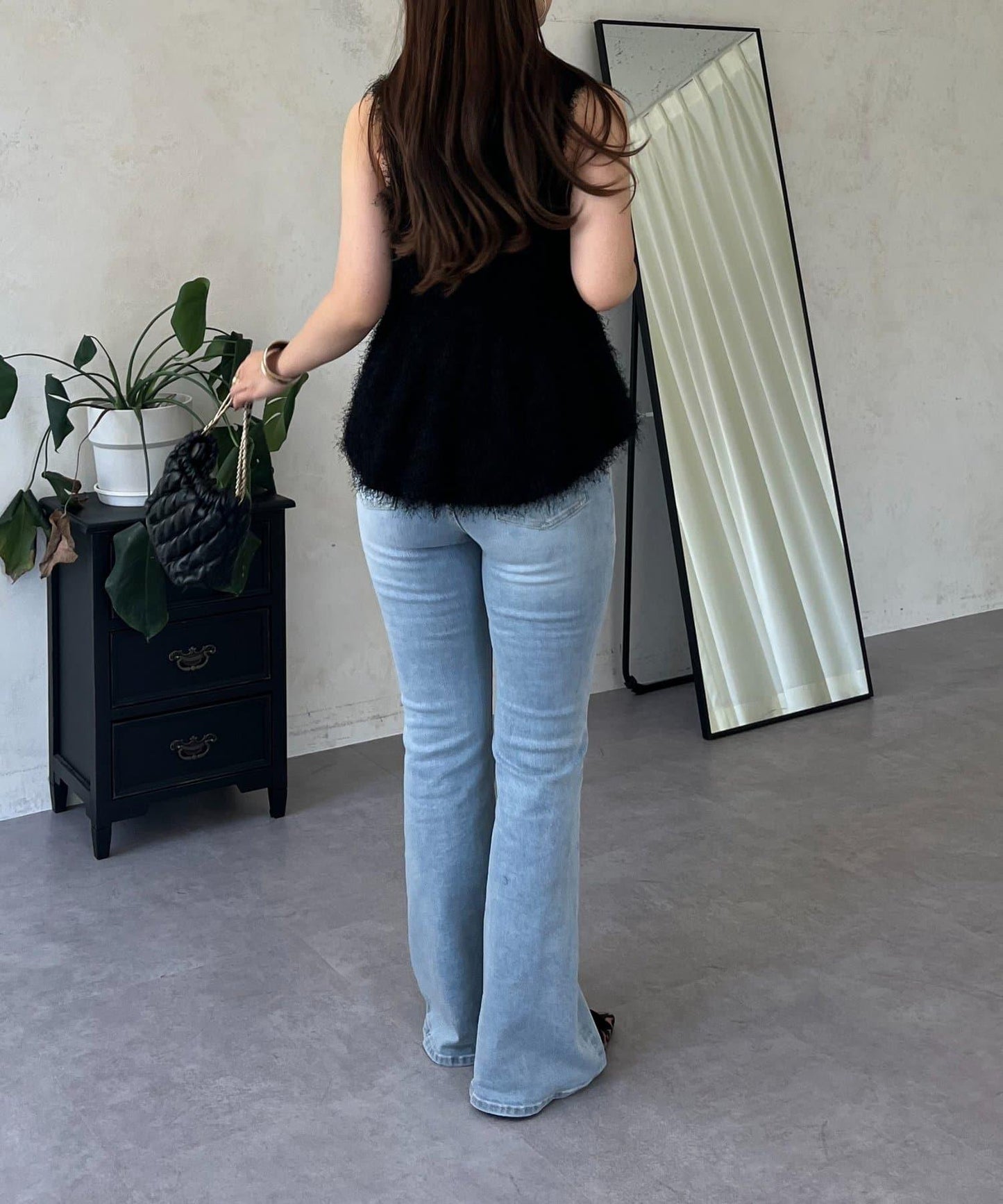 珍珠扣荷葉邊絨毛針織馬甲